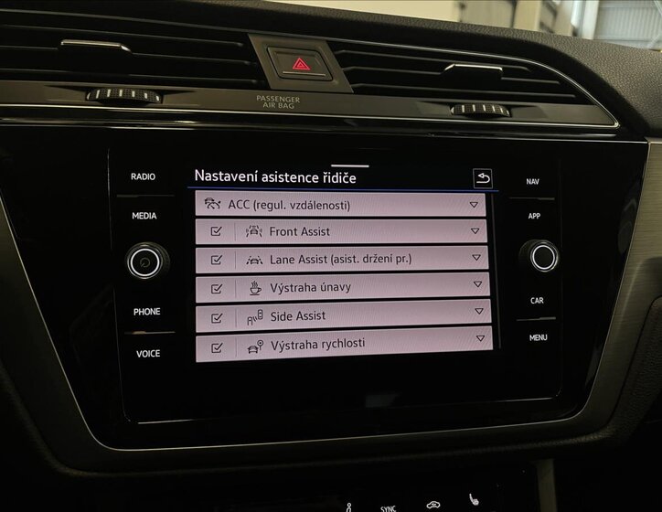 Volkswagen Touran MPV 1,5 l 110 kw