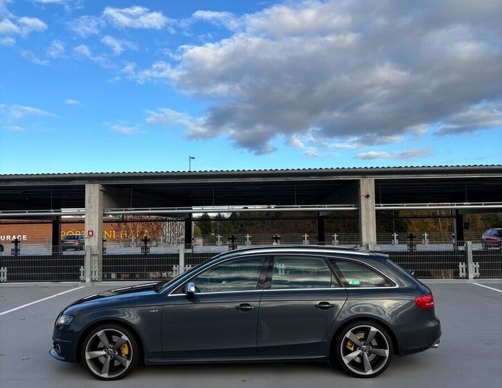 Audi S4 Kombi 0,0 245 kw