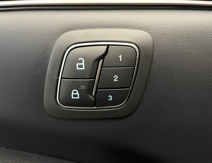 Ford Mustang Mach-E SUV / Terénní 0,0 198 kw