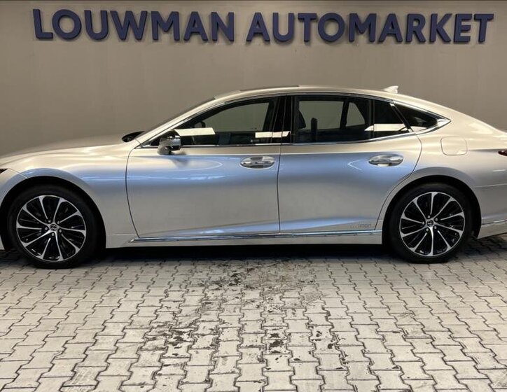 Lexus LS 500h Sedan / Limuzína 3,5 l 264 kw
