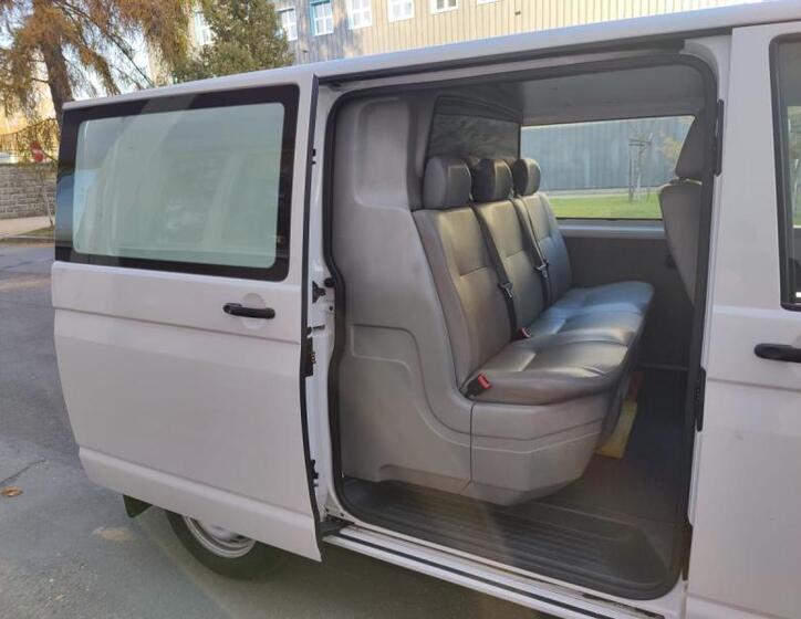 Volkswagen Transporter 13