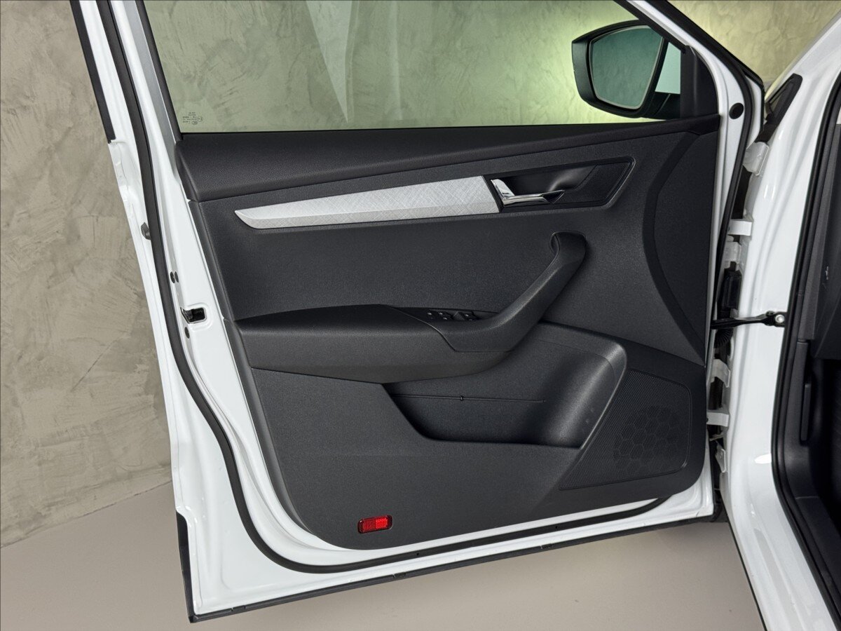 Škoda Karoq SUV / Terénní 1,5 l 110 kw