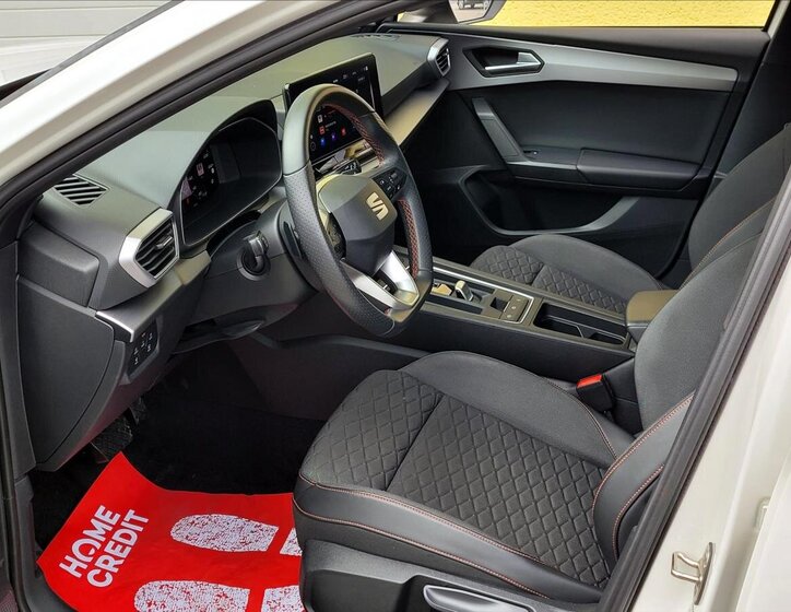 Seat Leon Hatchback 1,5 l 110 kw