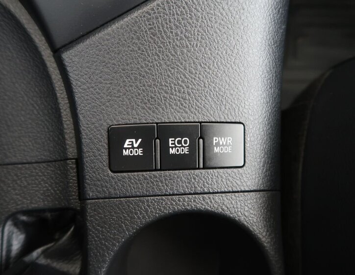 Toyota Auris Kombi 1,8 l 73 kw