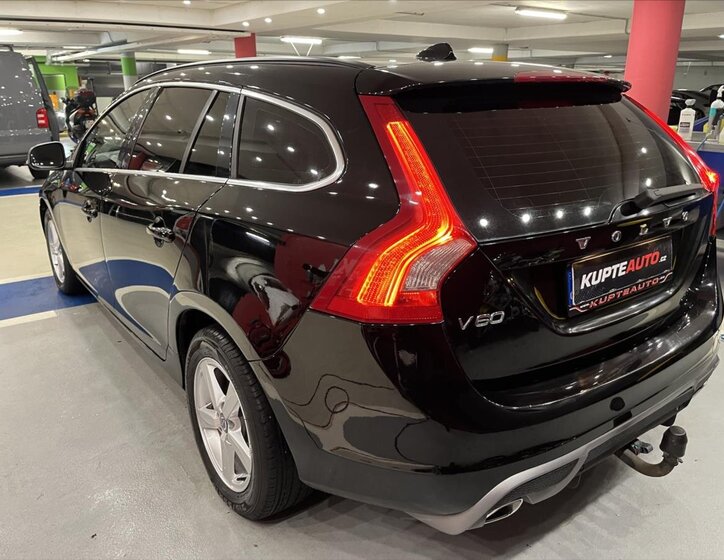 Volvo V60 Kombi 2,0 l 120 kw