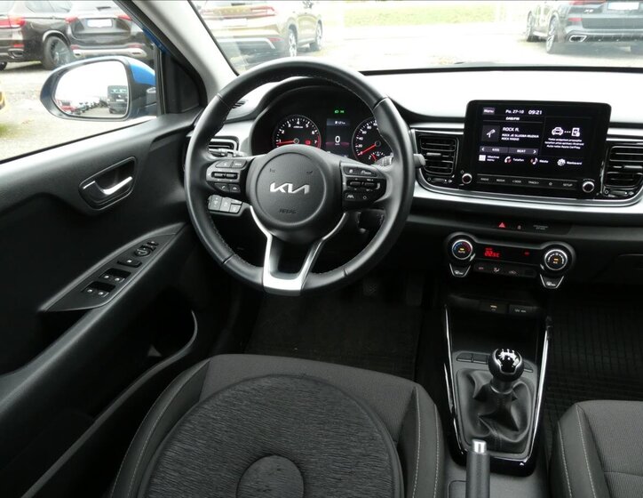 KIA Rio 21