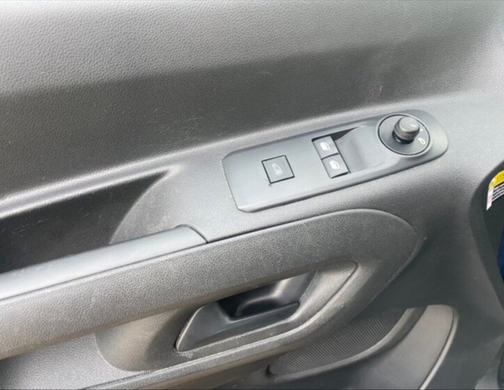 Peugeot Partner Ostatní 1,5 l 75 kw