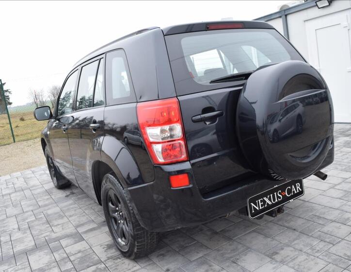 Suzuki Grand Vitara 7