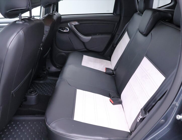 Dacia Duster SUV 1,6 l 84 kw