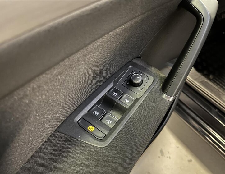 Volkswagen Touran MPV 1,6 l 81 kw