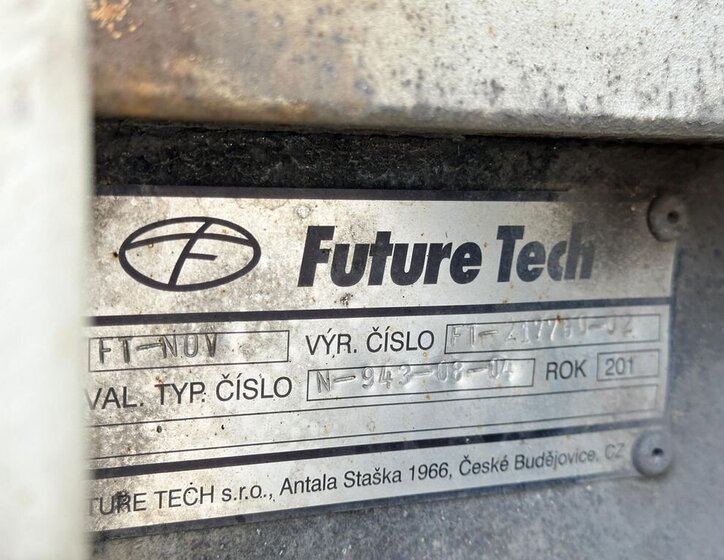 Mercedes-Benz Ostatní Ostatní 4,2 l 115 kw