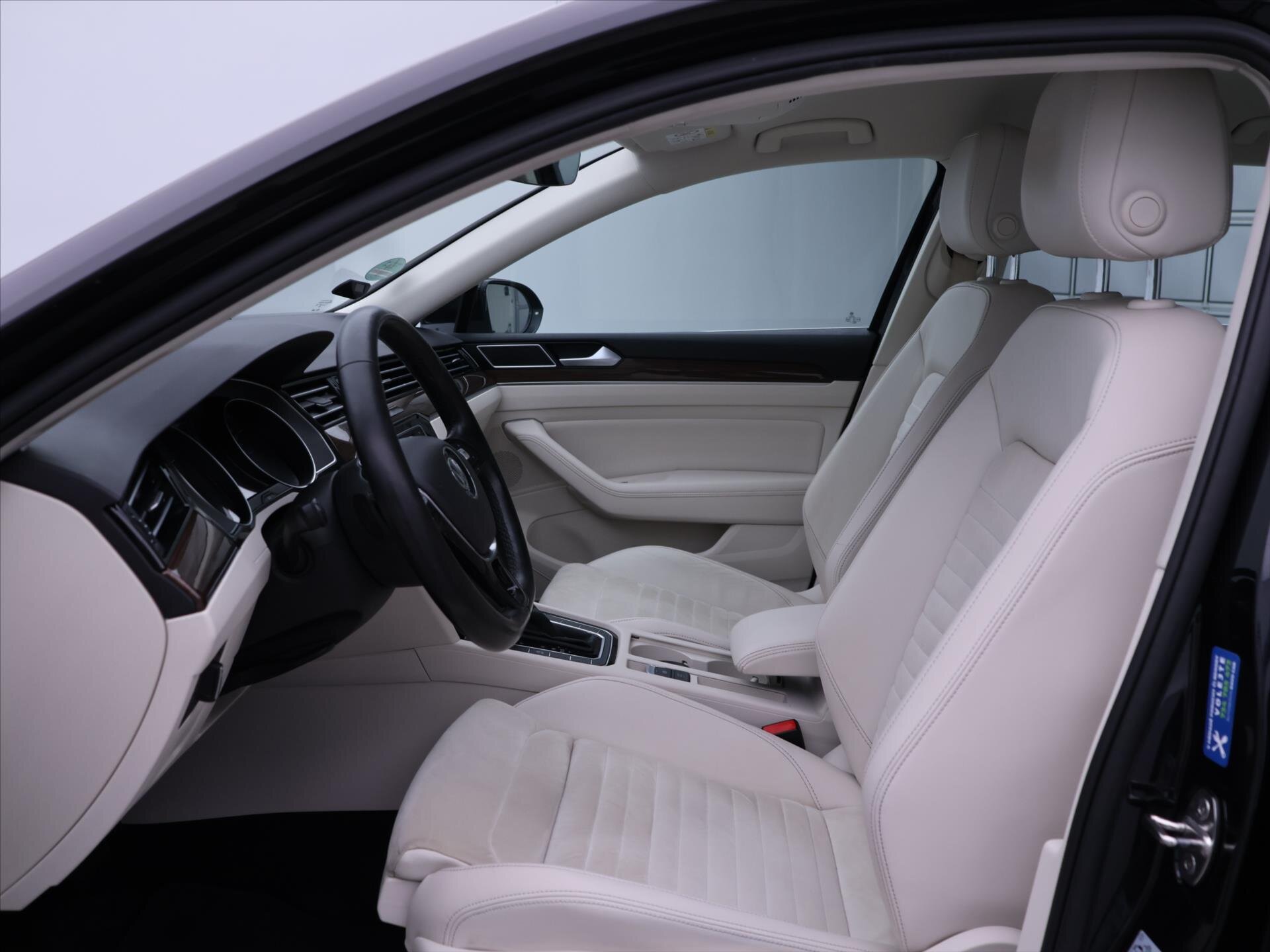 Volkswagen Passat Kombi 1,4 l 110 kw