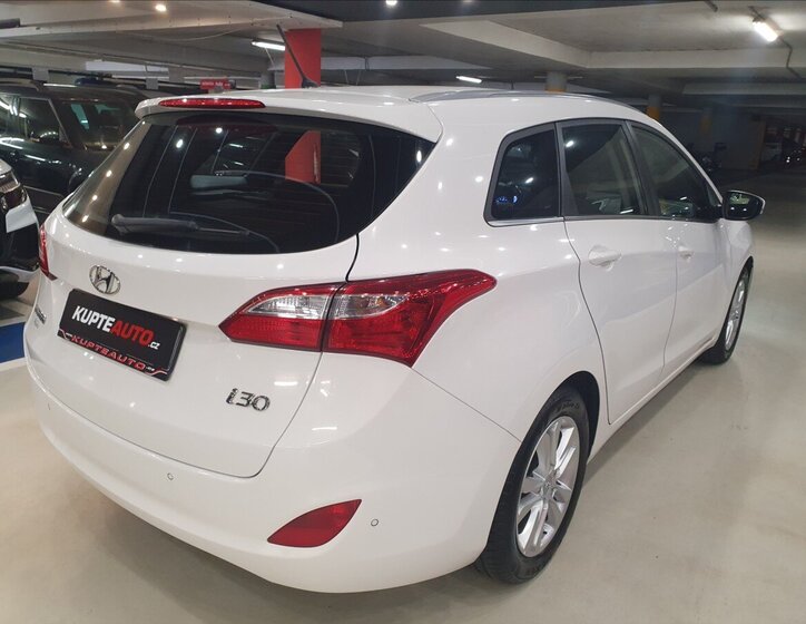 Hyundai i30 Kombi 1,6 l 88 kw