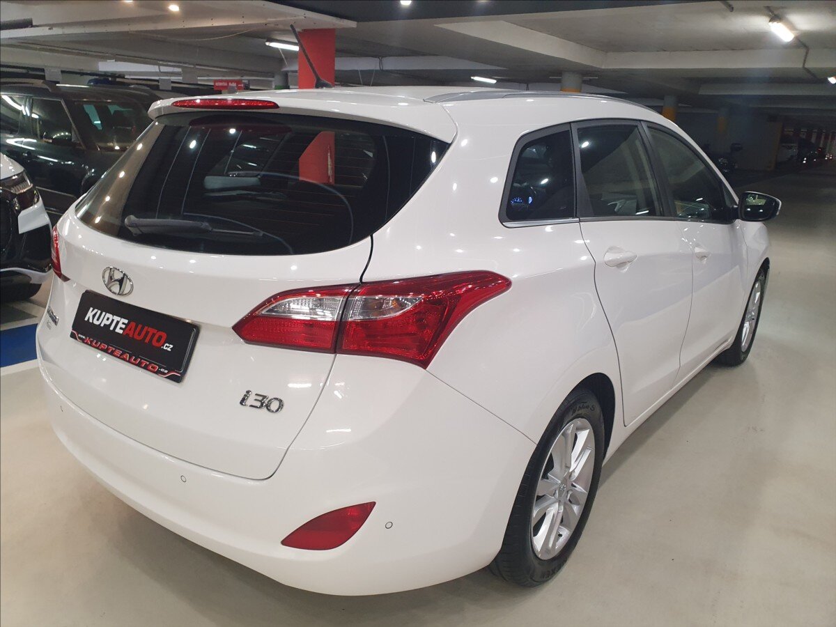 Hyundai i30 Kombi 1,6 l 88 kw