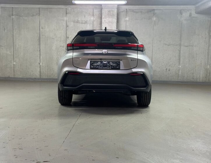 Toyota C-HR Hatchback 1,8 l 90 kw