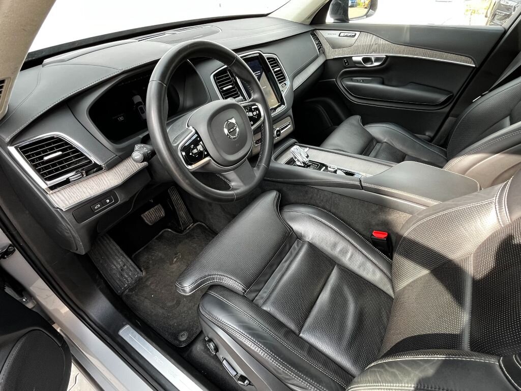 Volvo XC90 SUV / Terénní 2,0 l 335 kw