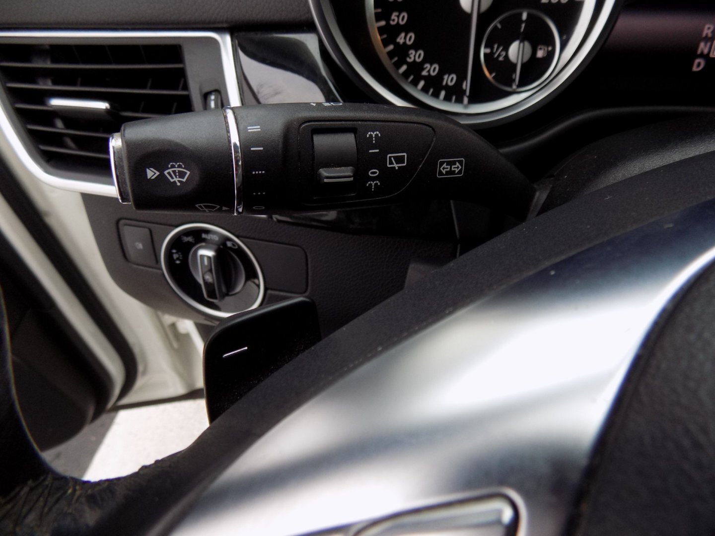 Mercedes-Benz GL SUV 4,7 l 320 kw