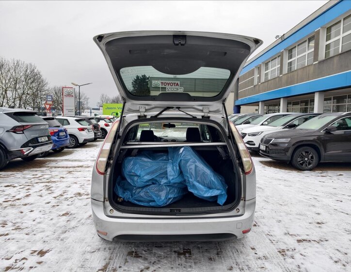 Ford Focus Kombi 1,6 l 66 kw