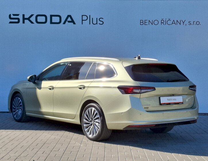 Škoda Superb Kombi 1,5 l 150 kw