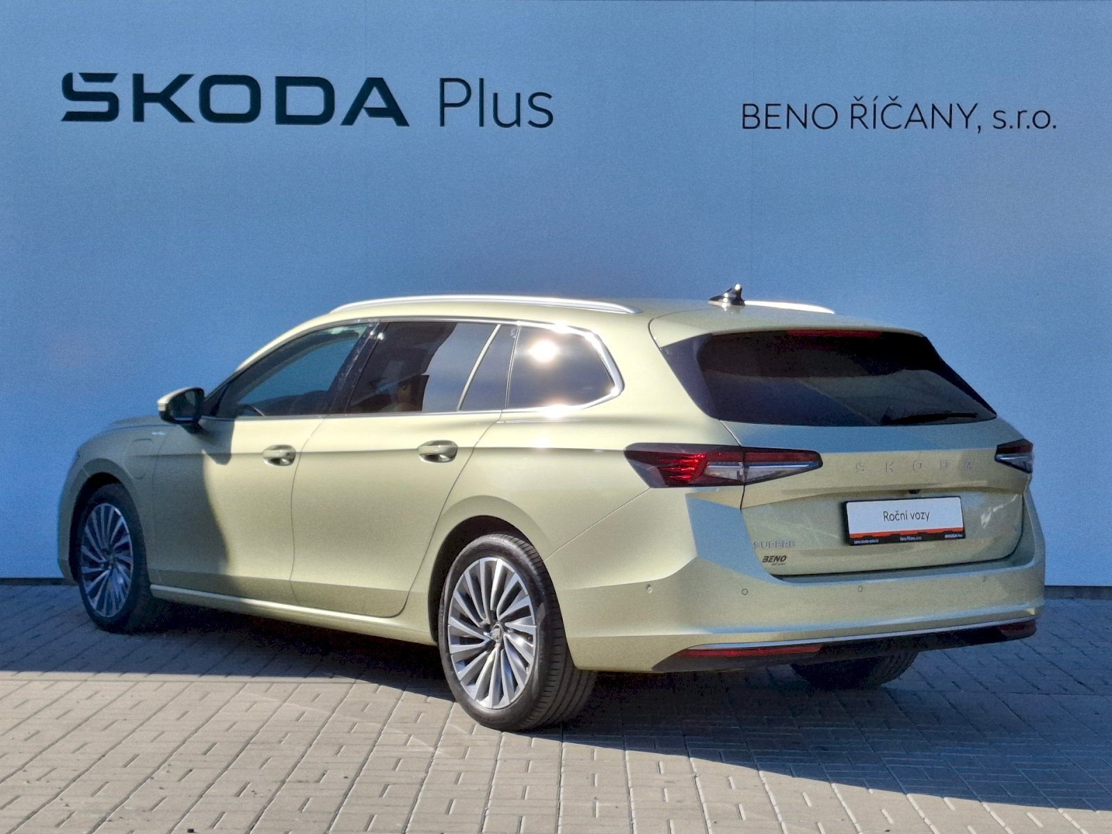 Škoda Superb Kombi 1,5 l 150 kw