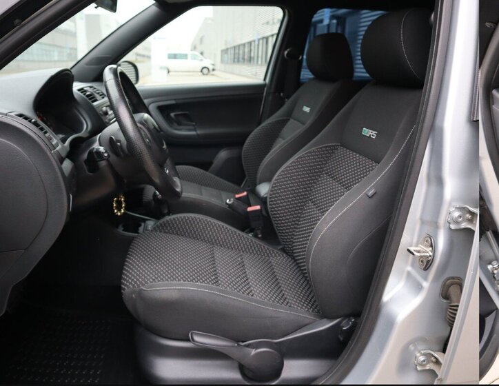 Škoda Fabia Hatchback 1,4 l 132 kw