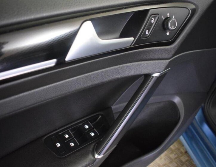 Volkswagen Golf Kombi 2,0 l 110 kw