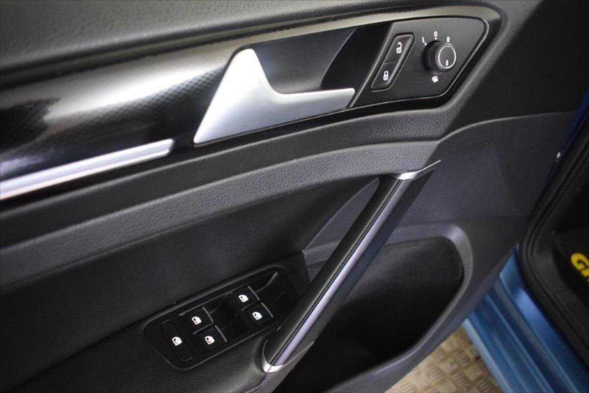 Volkswagen Golf Kombi 2,0 l 110 kw