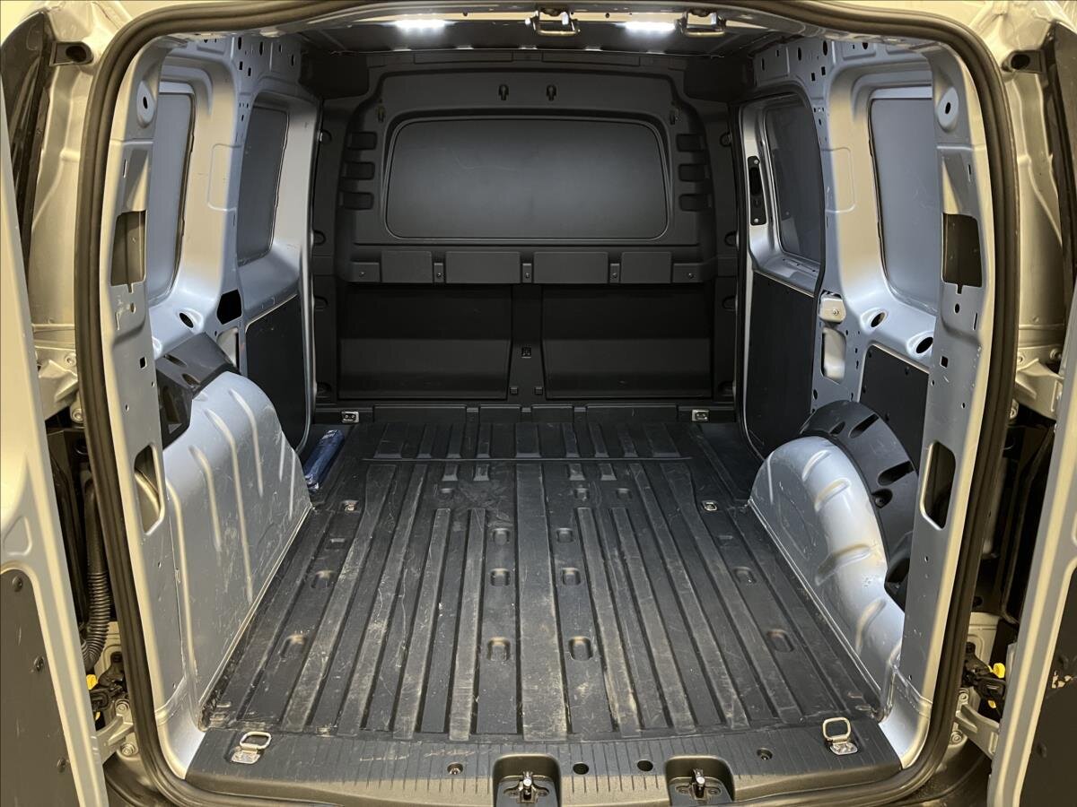 Volkswagen Caddy Skříň 2,0 l 55 kw