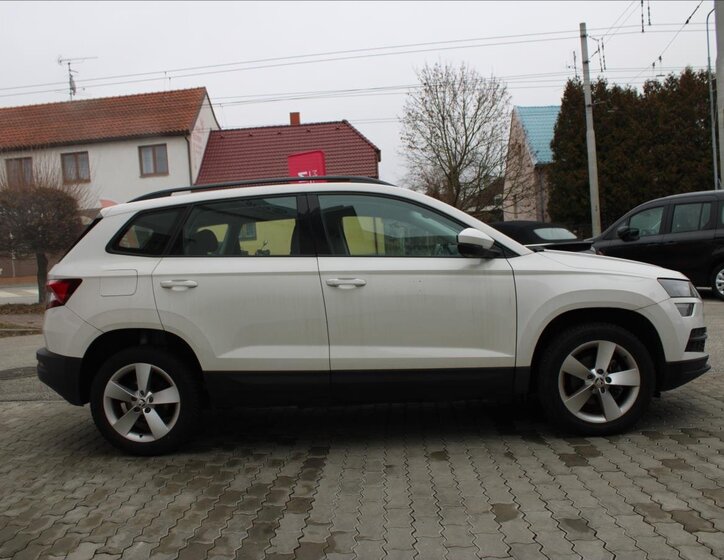 Škoda Karoq SUV / Terénní 999,0 85 kw