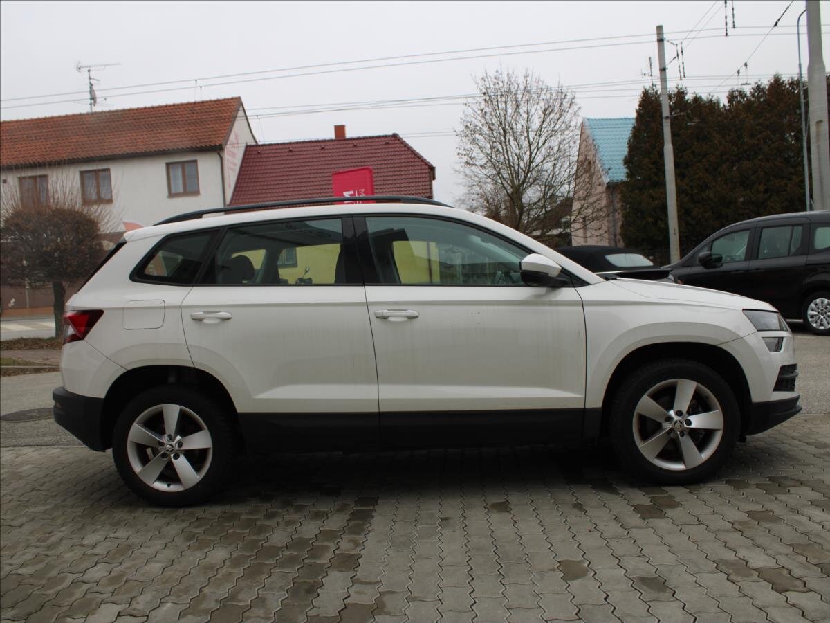Škoda Karoq SUV / Terénní 999,0 85 kw