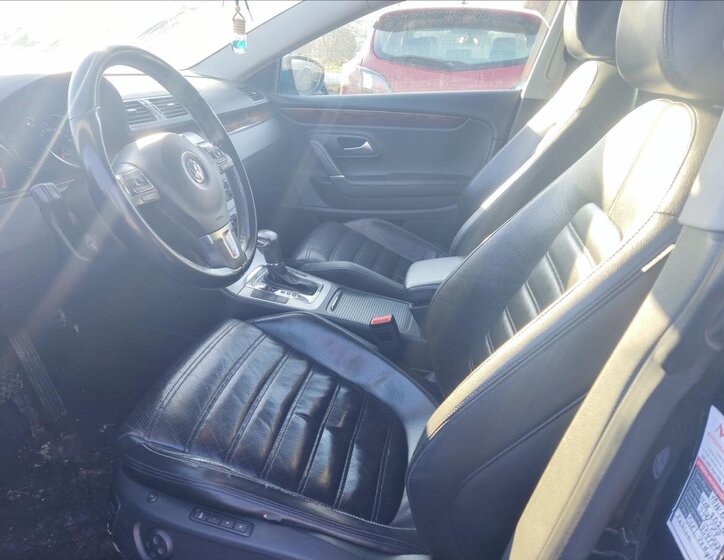 Volkswagen Passat CC Sedan 2,0 l 147 kw