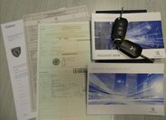 Peugeot 3008 SUV 1,6 l 121 kw