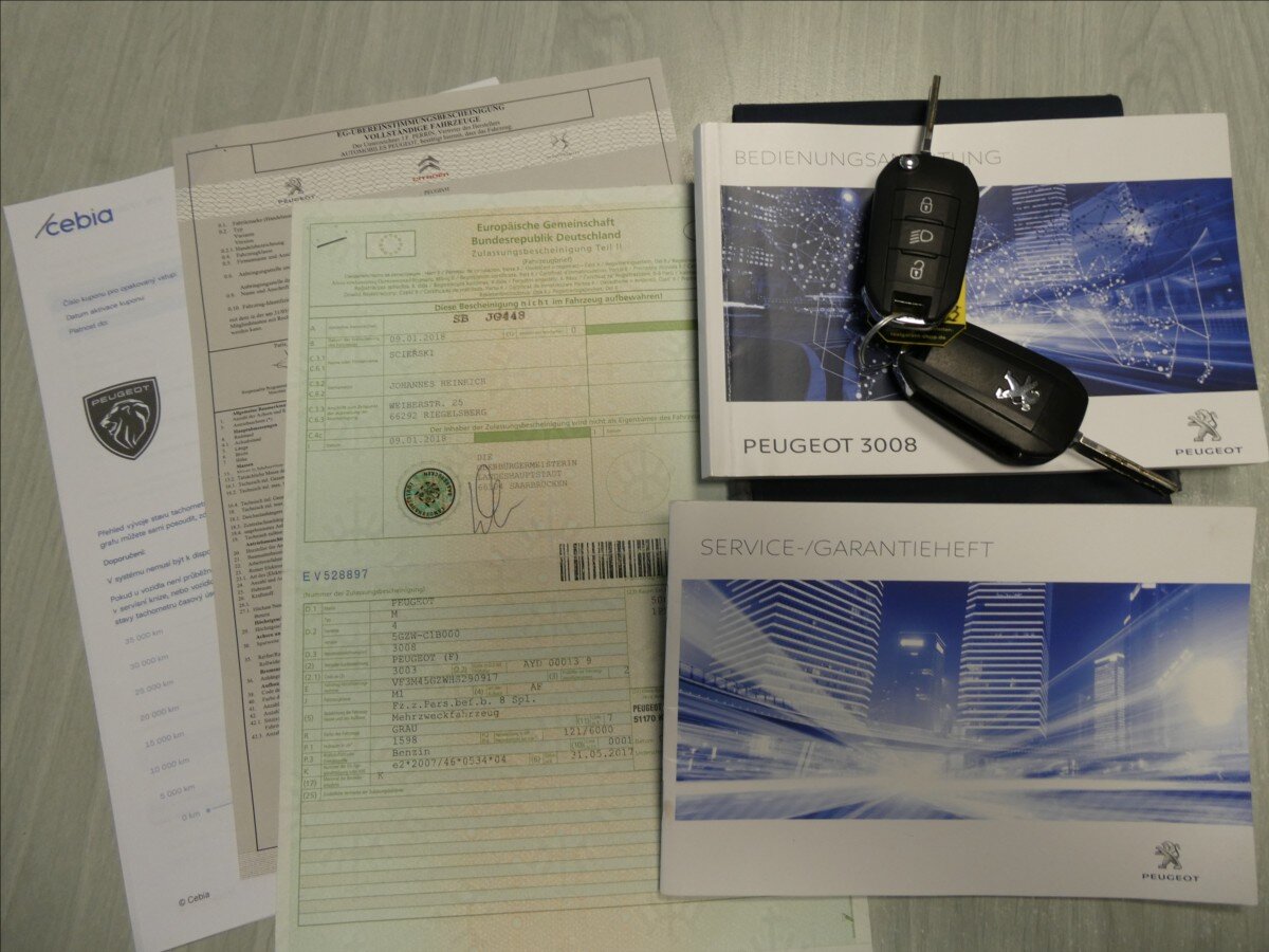 Peugeot 3008 SUV 1,6 l 121 kw