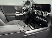 Mercedes-Benz GLA 12