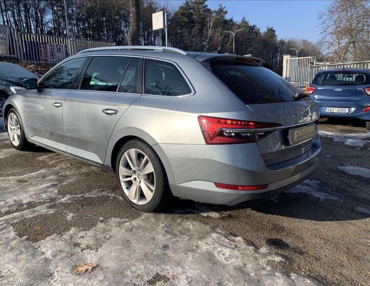Škoda Superb Kombi 2,0 l 140 kw