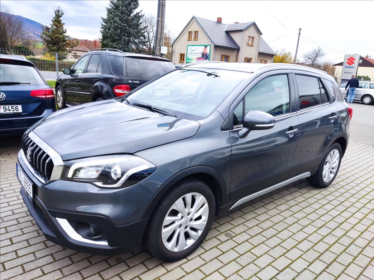 Suzuki S-Cross