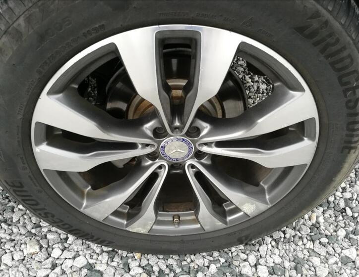 Mercedes-Benz GLE 19