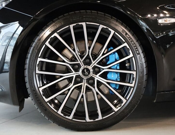 Ostatní Ostatní Kupé 1,8 l 185 kw