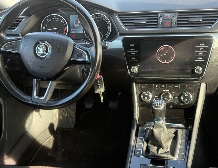 Škoda Superb Liftback 2,0 l 110 kw