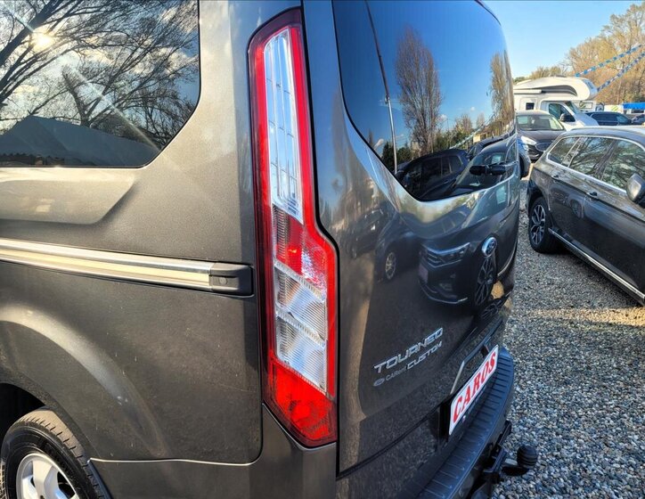 Ford Tourneo Custom MPV 2,0 l 125 kw