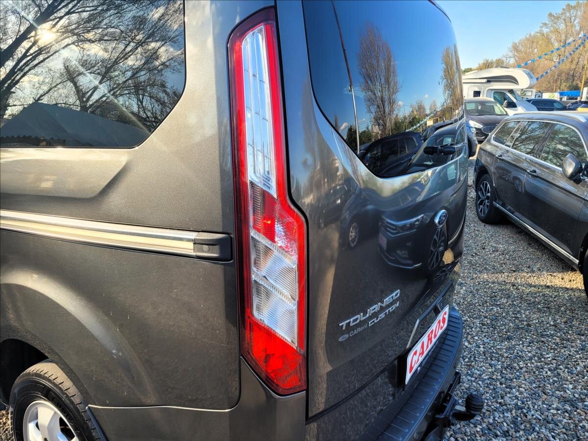 Ford Tourneo Custom MPV 2,0 l 125 kw