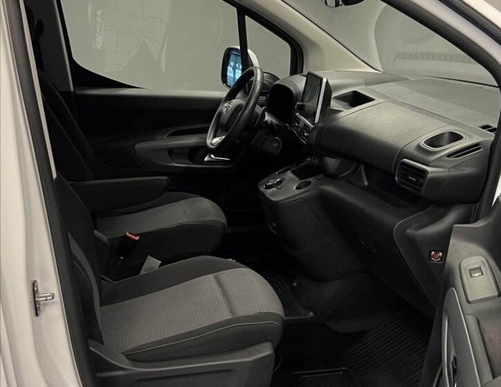 Toyota ProAce City Verso MPV 1,2 l 96 kw