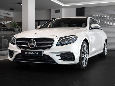 Mercedes-Benz Třídy E Sedan / Limuzína 2,0 l 145 kw