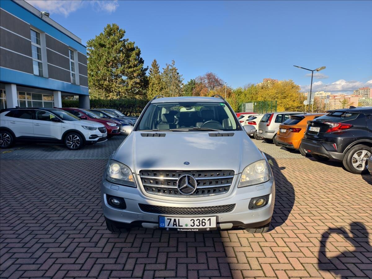 Mercedes-Benz Třídy M SUV 3,0 l 140 kw