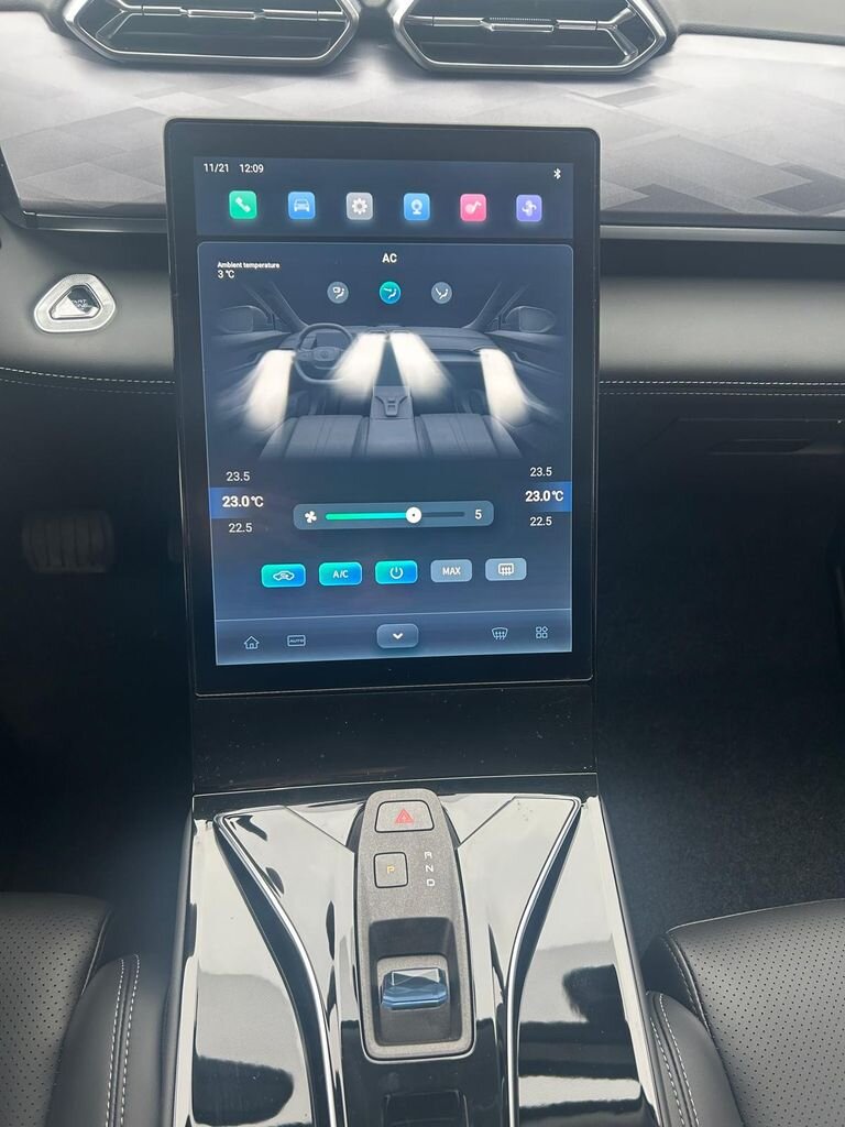 Dongfeng Ostatní SUV / Terénní 1,5 l 145 kw