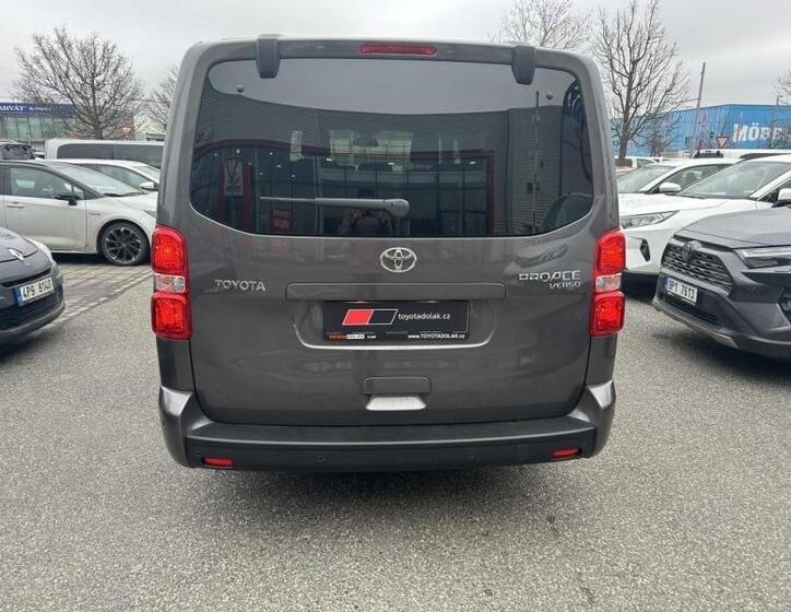 Toyota ProAce Verso 10
