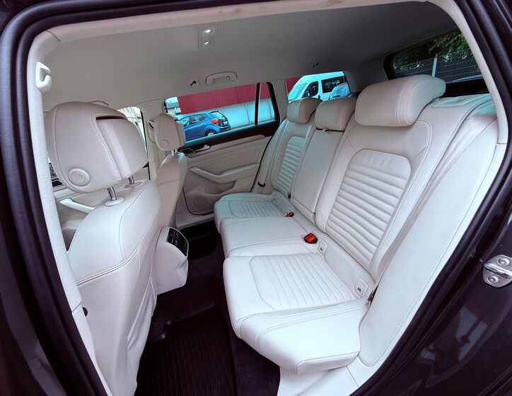 Volkswagen Passat 12