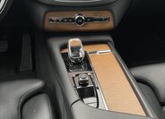 Volvo XC90 SUV 2,0 l 173 kw