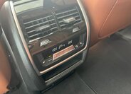 BMW X7 SUV / Terénní 3,0 l 250 kw