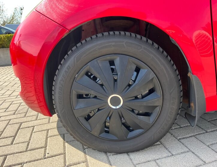 Toyota Yaris Hatchback 1,3 l 64 kw